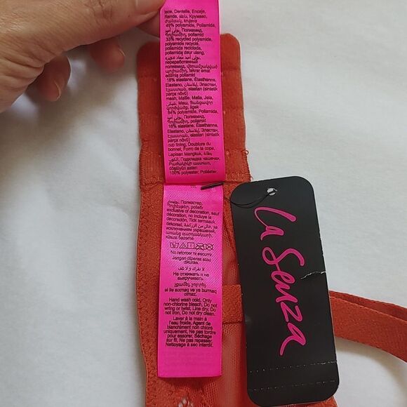 New With Tag La Senza Size 32DDD Beyond Sexy Classic Plunge Push Up Bra - Picture 12 of 13